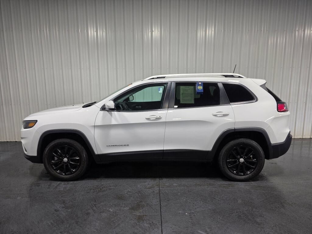 Used 2020 Jeep Cherokee Latitude Plus AWD/4WD image 4
