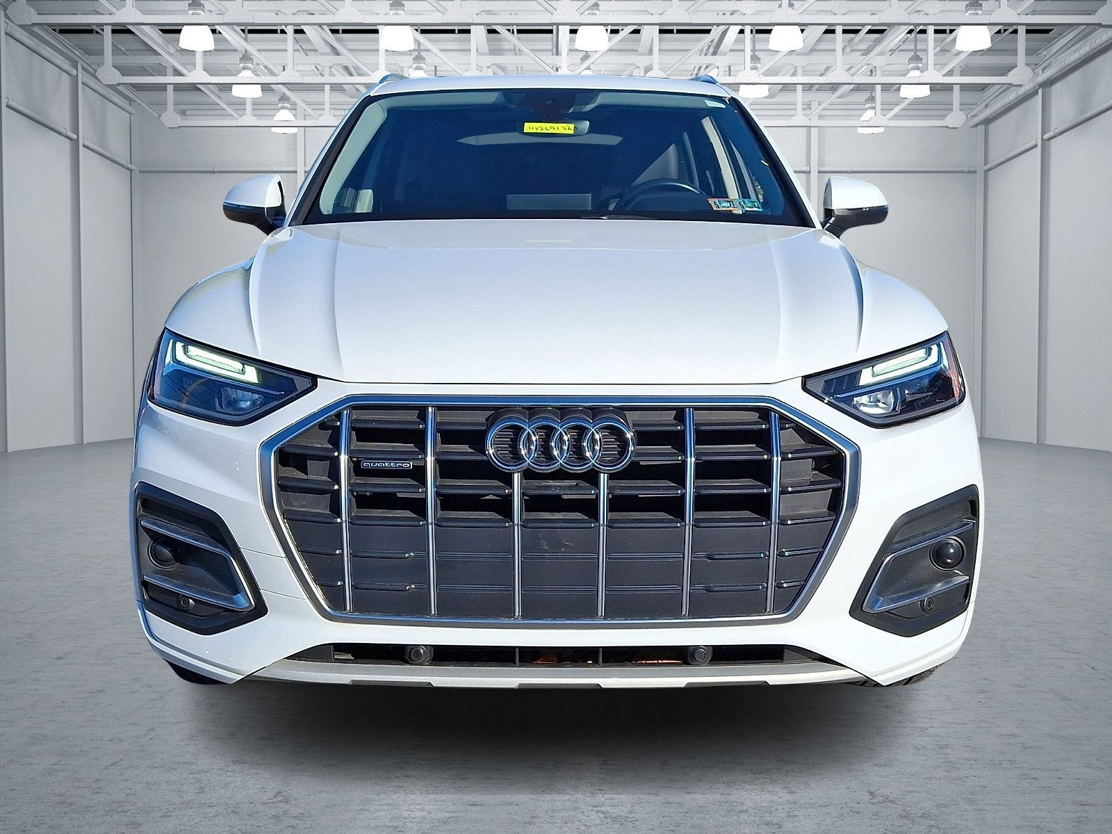 Used 2021 Audi Q5 2.0T Premium w/ Convenience Package AWD/4WD image 2