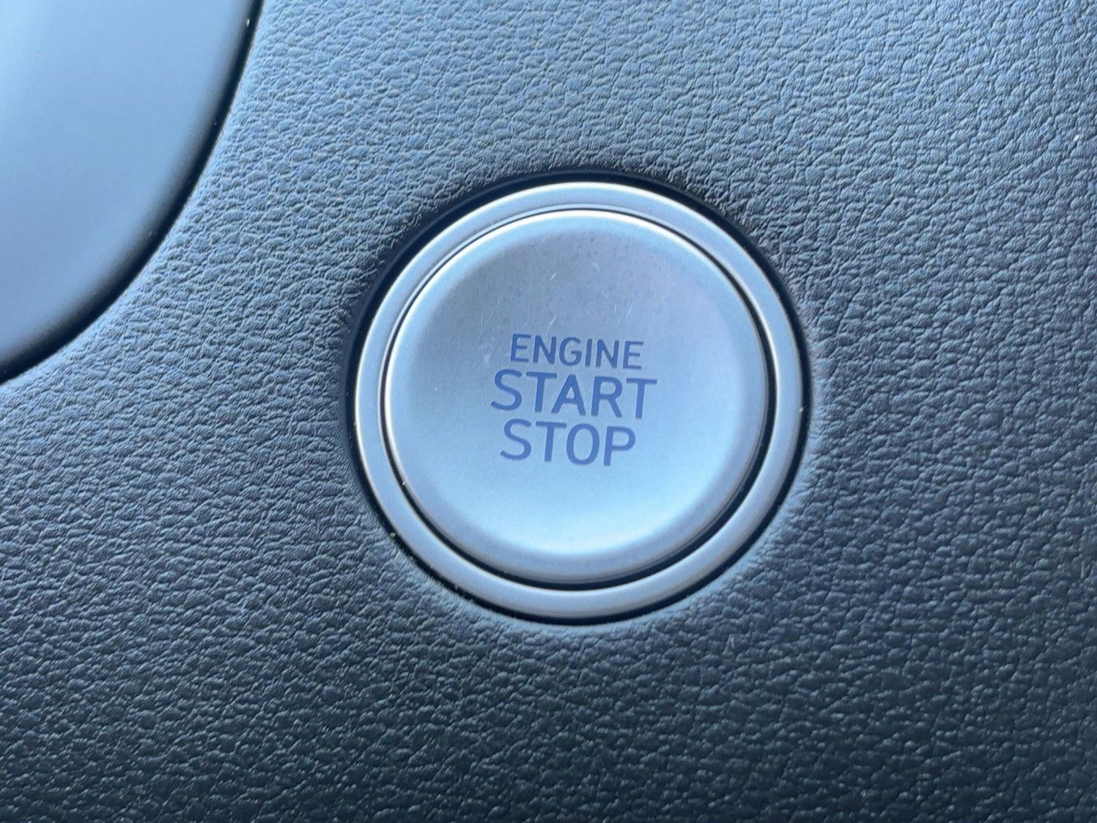 Used 2023 Hyundai Santa Cruz Limited w/ Cargo Package image 27