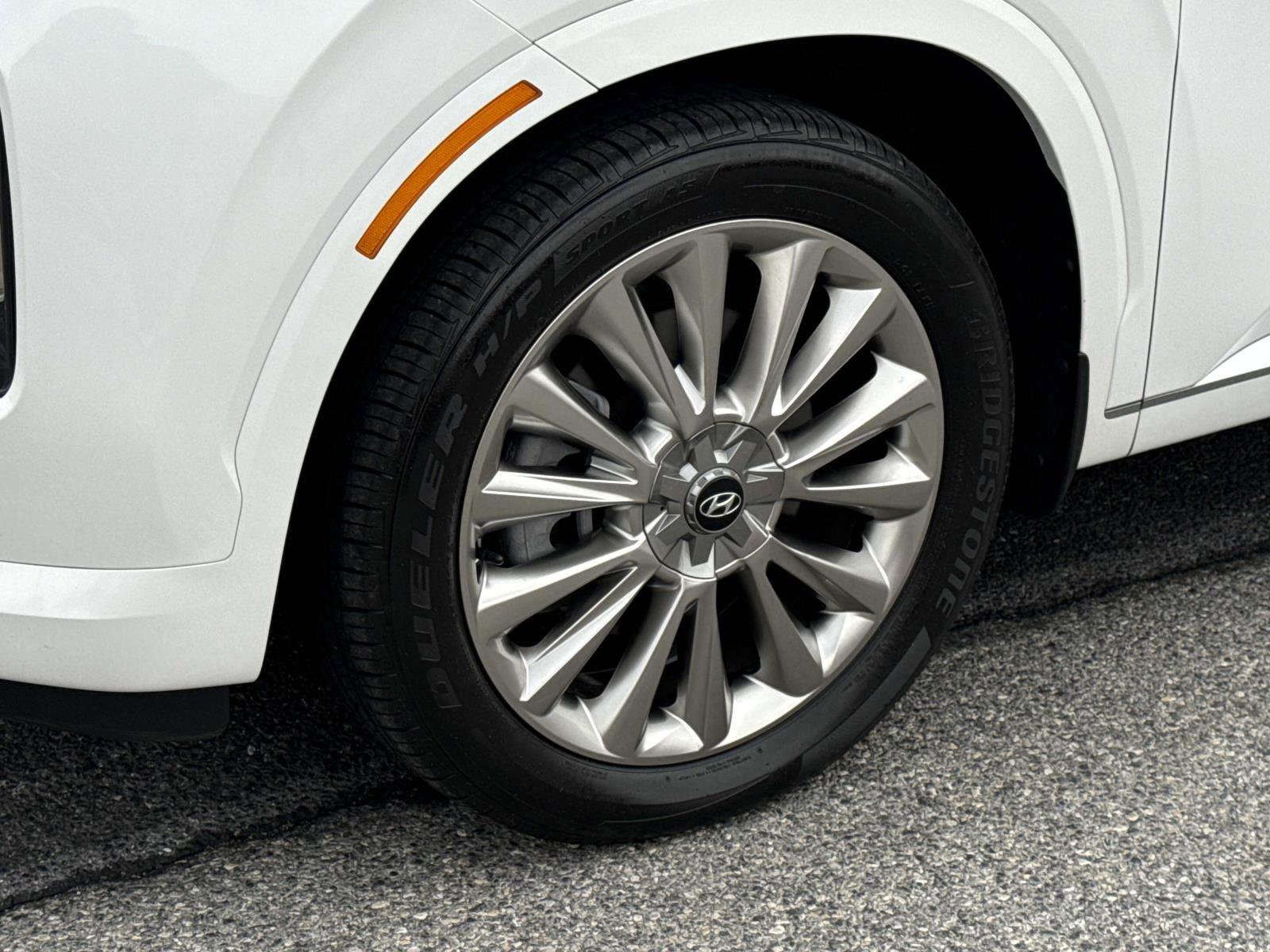 Used 2020 Hyundai Palisade Limited w/ Winter Weather Package AWD/4WD image 30