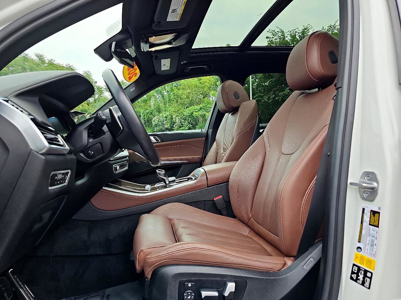 Used 2022 BMW X5 xDrive40i w/ M Sport Package image 23