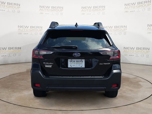 Used 2023 Subaru Outback AWD/4WD image 4