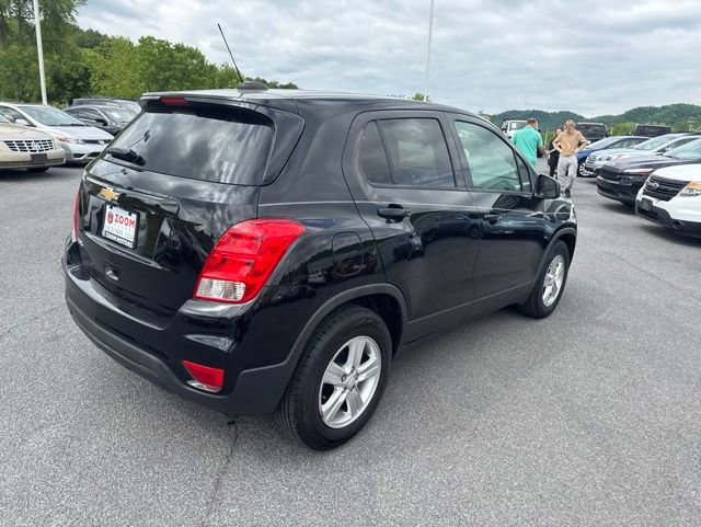 Used 2019 Chevrolet Trax LS w/ Tint and Cruise Package FWD image 8