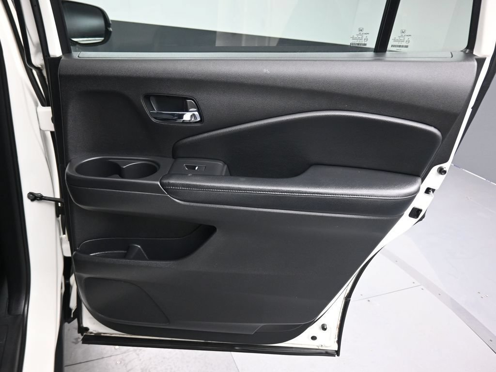 Used 2019 Honda Pilot LX image 39