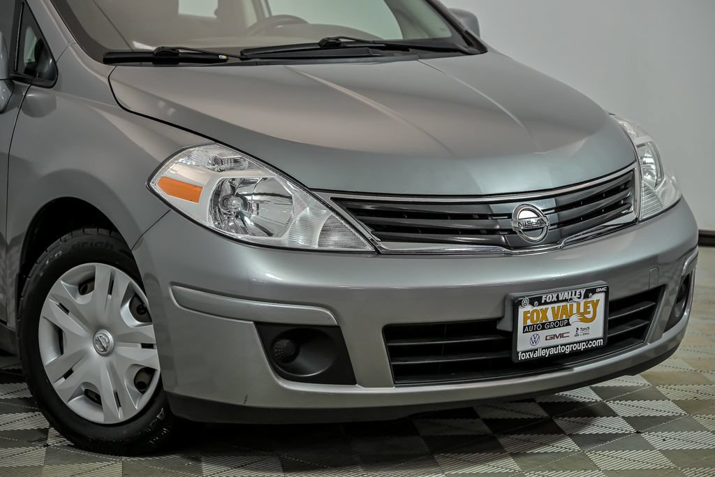 Used 2012 Nissan Versa 1.8 S w/ Plus Pkg FWD image 2