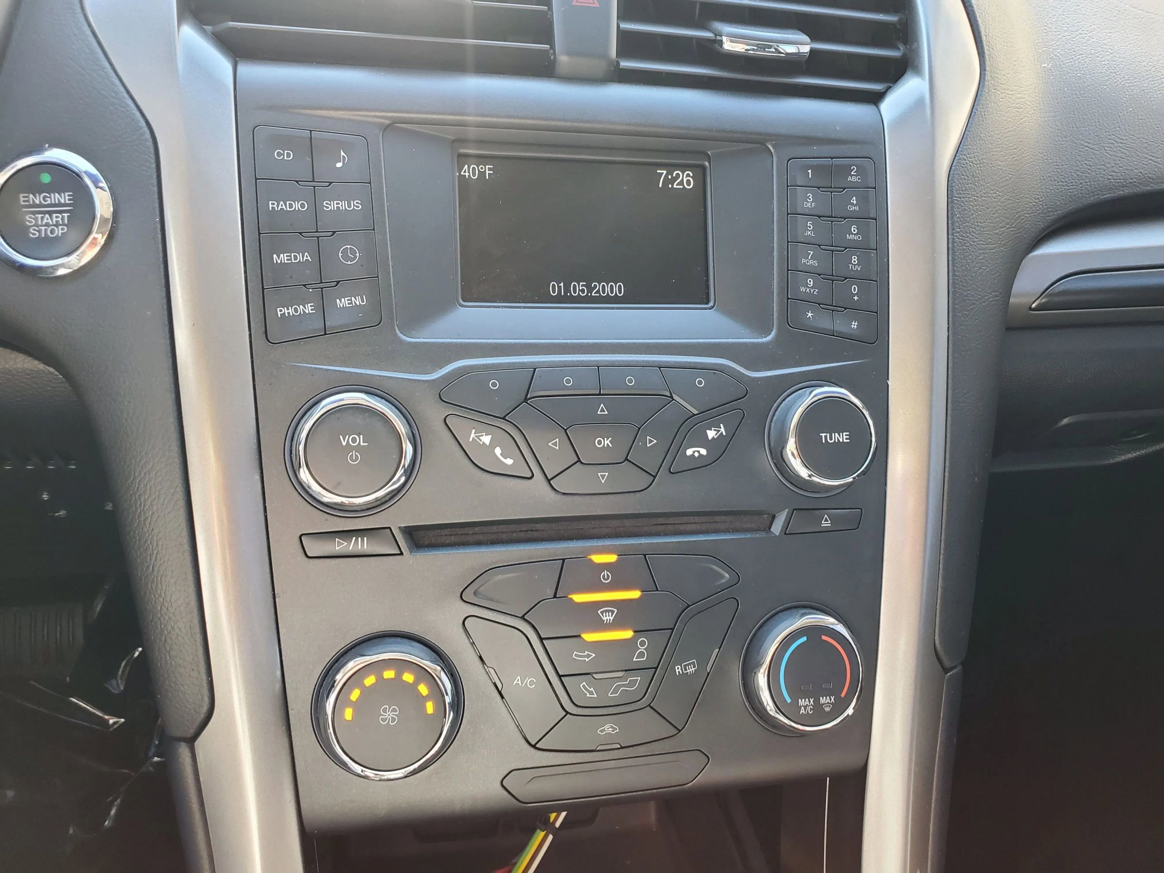 Used 2017 Ford Fusion SE w/ Equipment Group 201A image 37