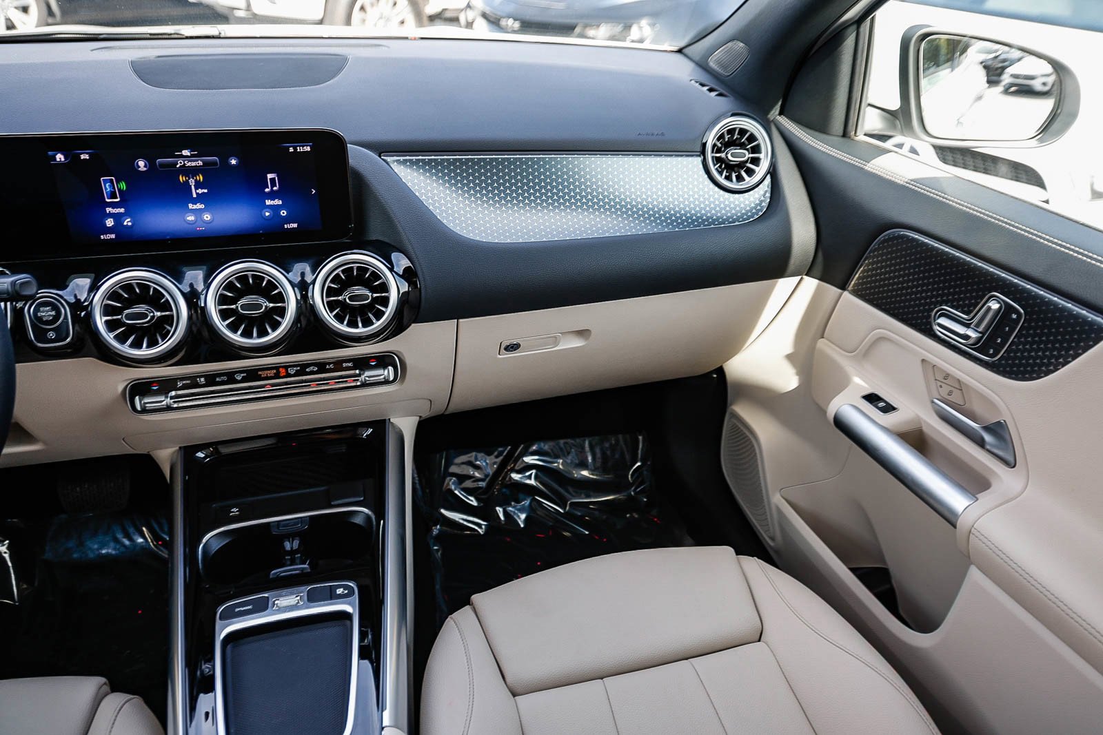 Used 2025 Mercedes-Benz GLA 250 GLA 250 image 15