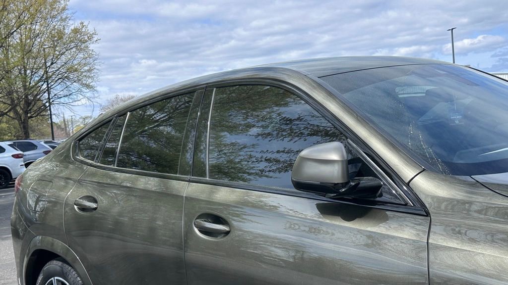 Used 2021 BMW X6 M50i w/ Premium Package image 3