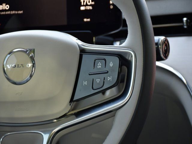 New 2025 Volvo EX90 Ultra w/ Protection Package Premier image 24