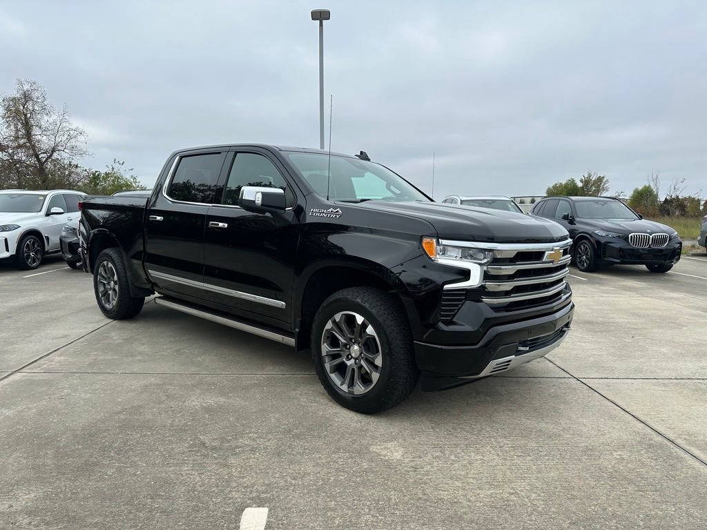 Used 2023 Chevrolet Silverado 1500 High Country w/ Z71 Off-Road Package image 3