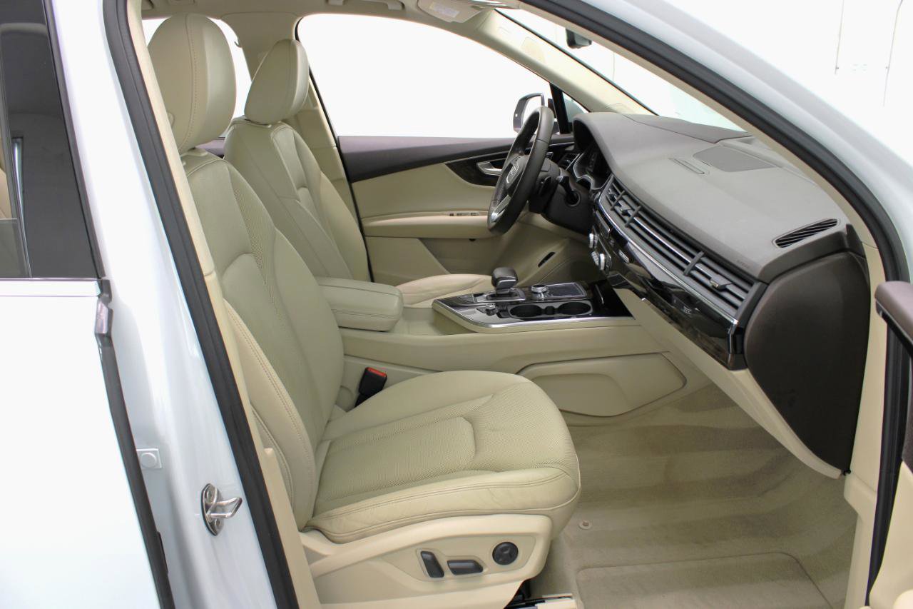 Used 2017 Audi Q7 3.0T Prestige w/ Prestige Package image 51