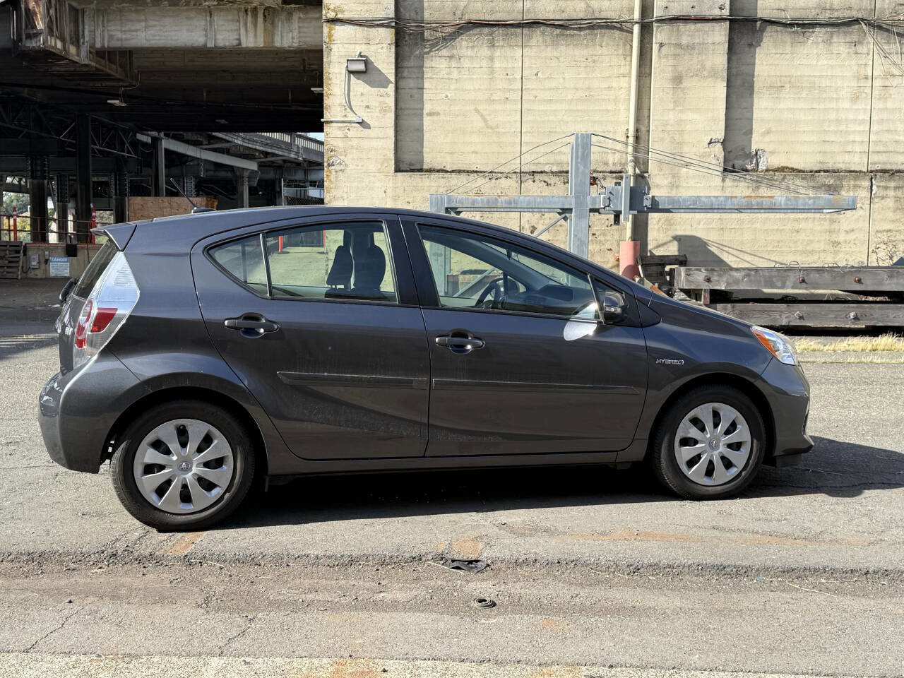 Used 2014 Toyota Prius C Three image 11