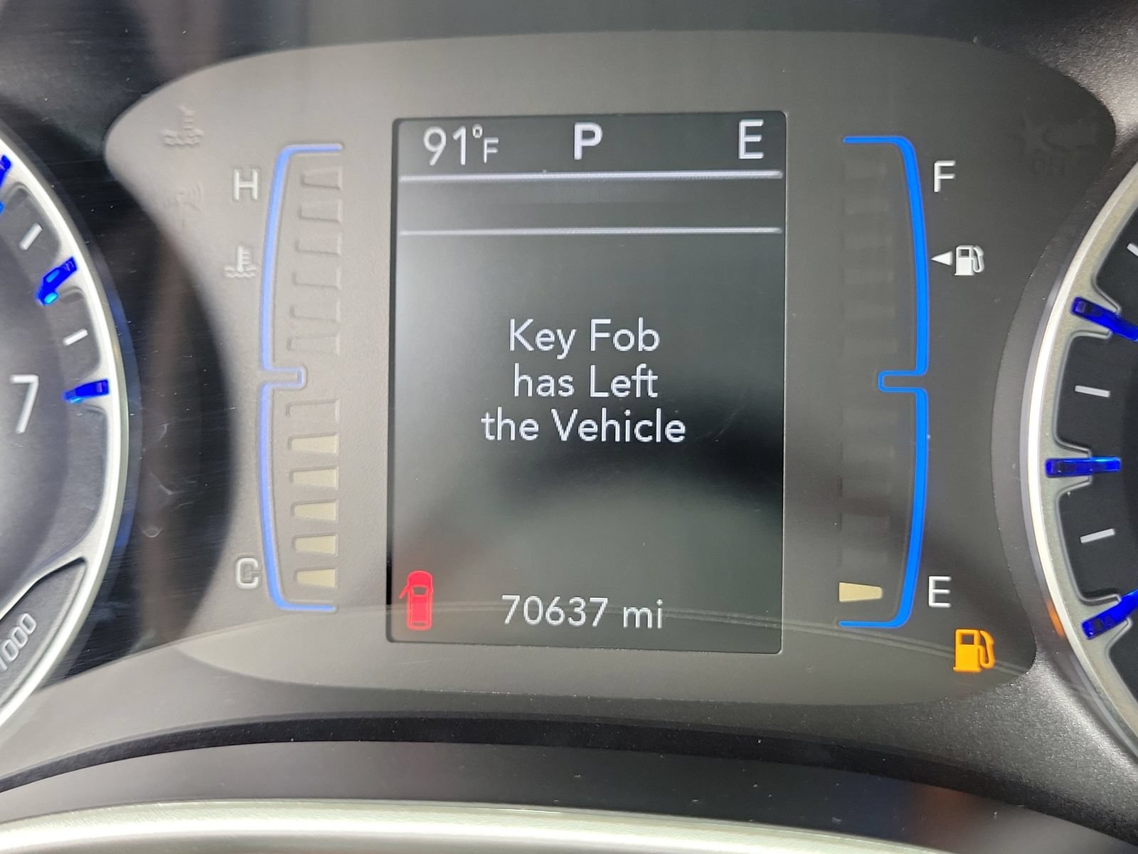 Used 2023 Chrysler Voyager LX FWD image 38