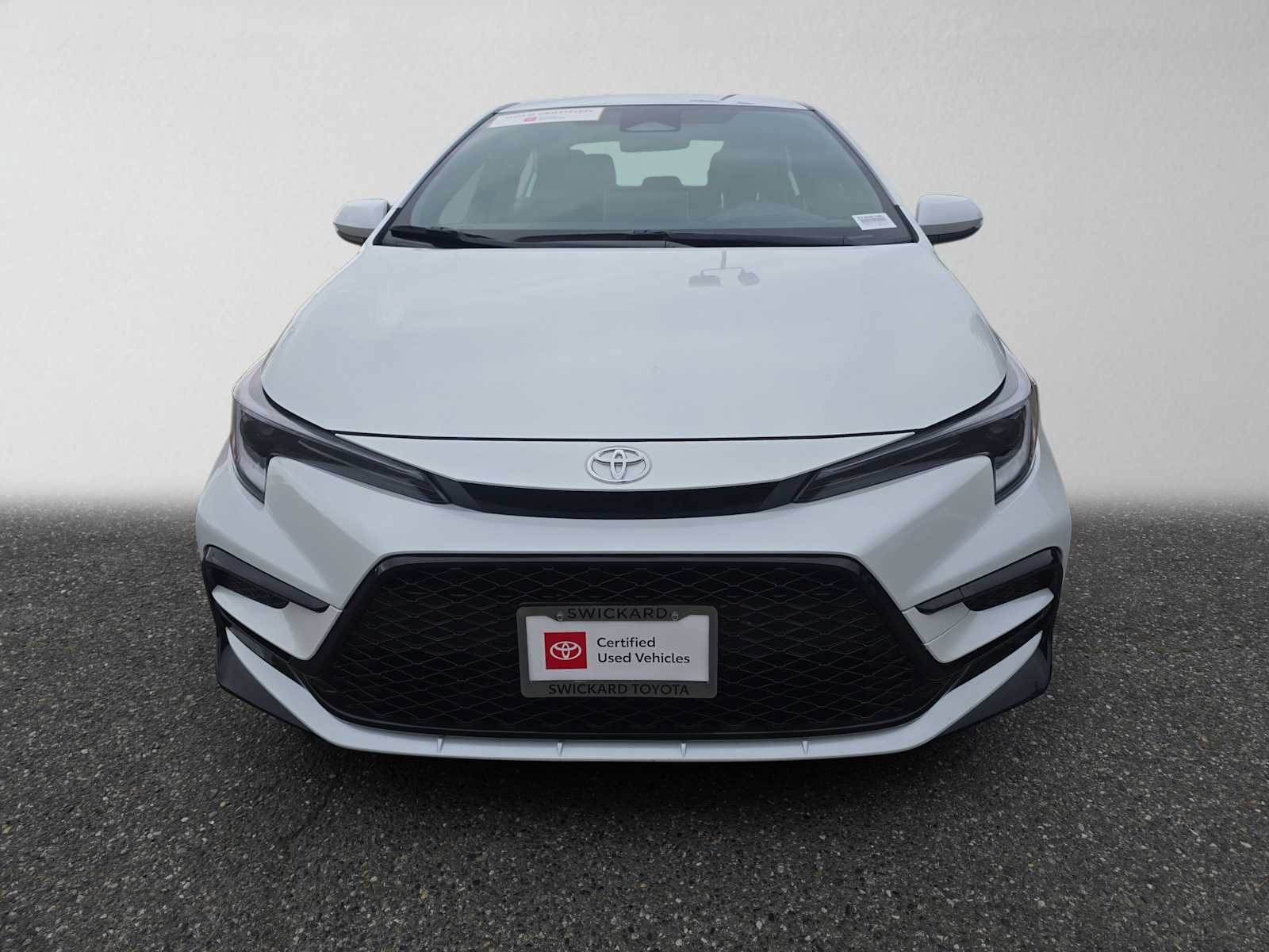 Certified 2026 Toyota Corolla SE w/ SE Premium Package FWD image 8