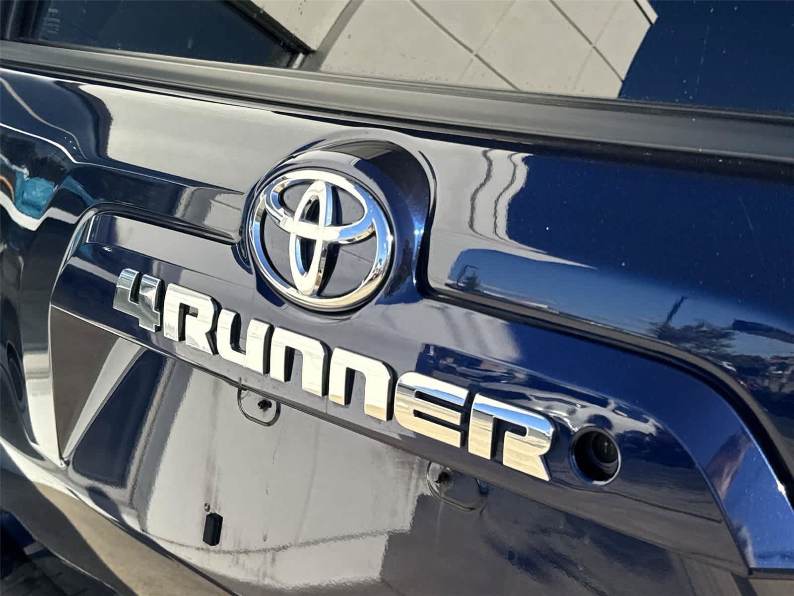 Used 2019 Toyota 4Runner SR5 Premium AWD/4WD image 11