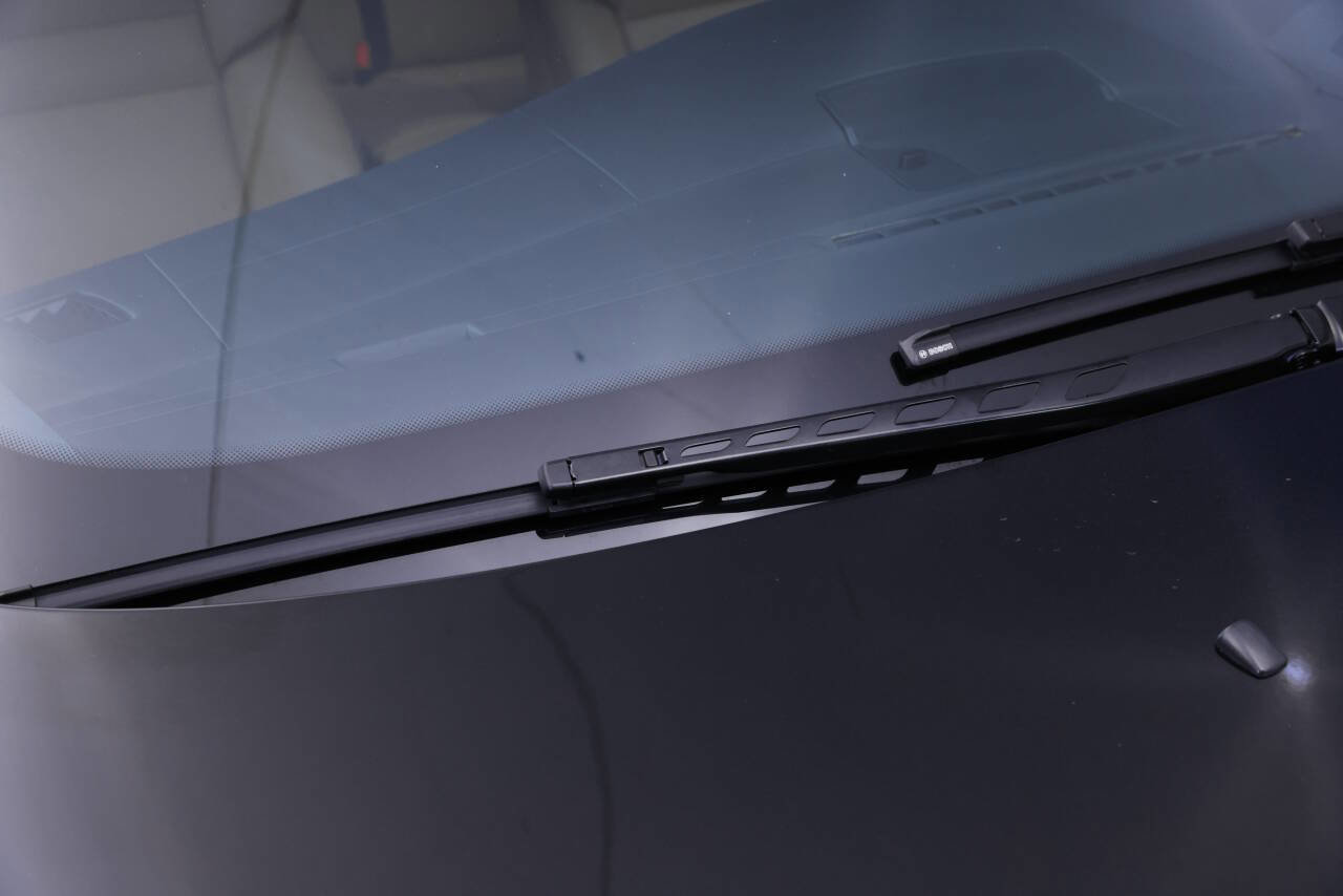 Used 2006 BMW M5 image 33