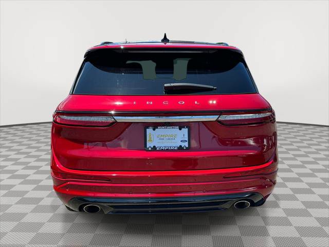 Used 2023 Lincoln Corsair Reserve w/ Equipment Group 201A AWD/4WD image 4