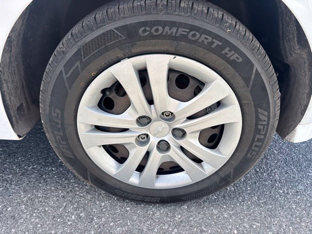 Used 2019 Chevrolet Sonic LT FWD image 15