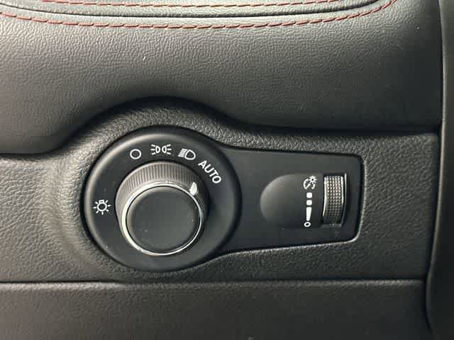Used 2023 Dodge Durango GT AWD/4WD image 19
