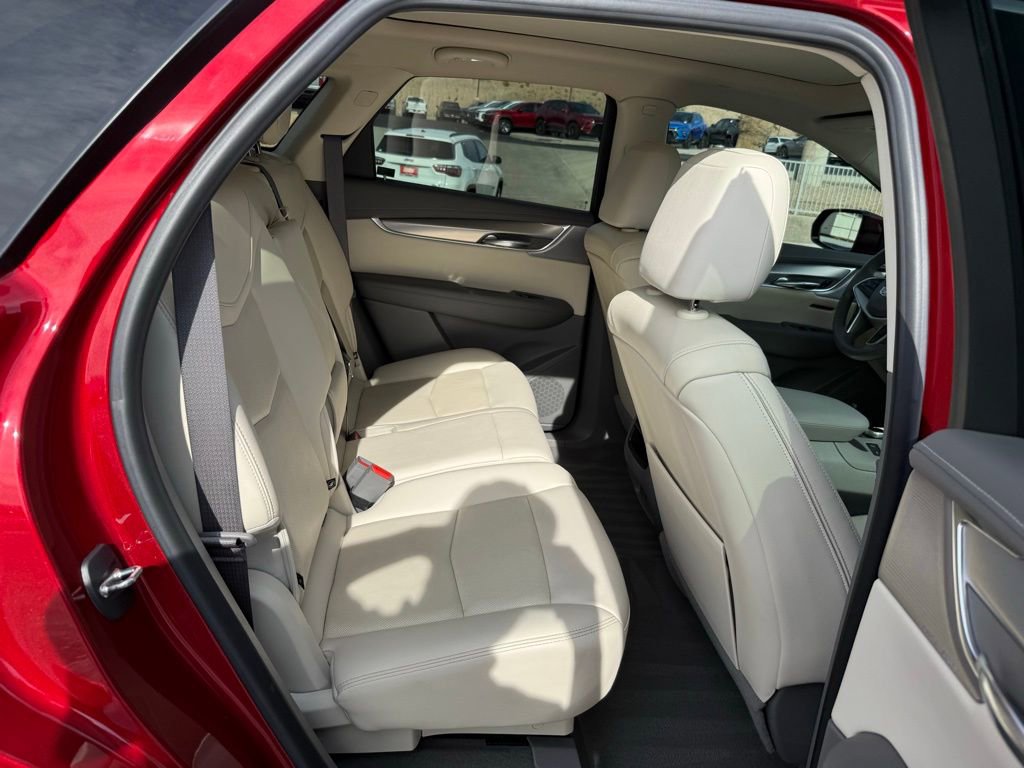 Used 2021 Cadillac XT5 Premium Luxury image 18