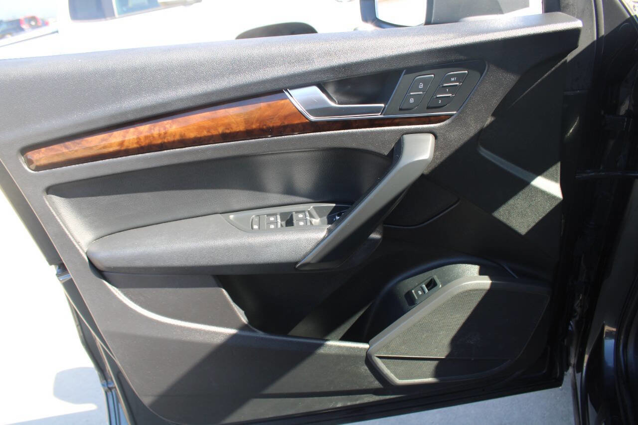 Used 2018 Audi Q5 2.0T Premium Plus w/ Premium Plus Package image 18