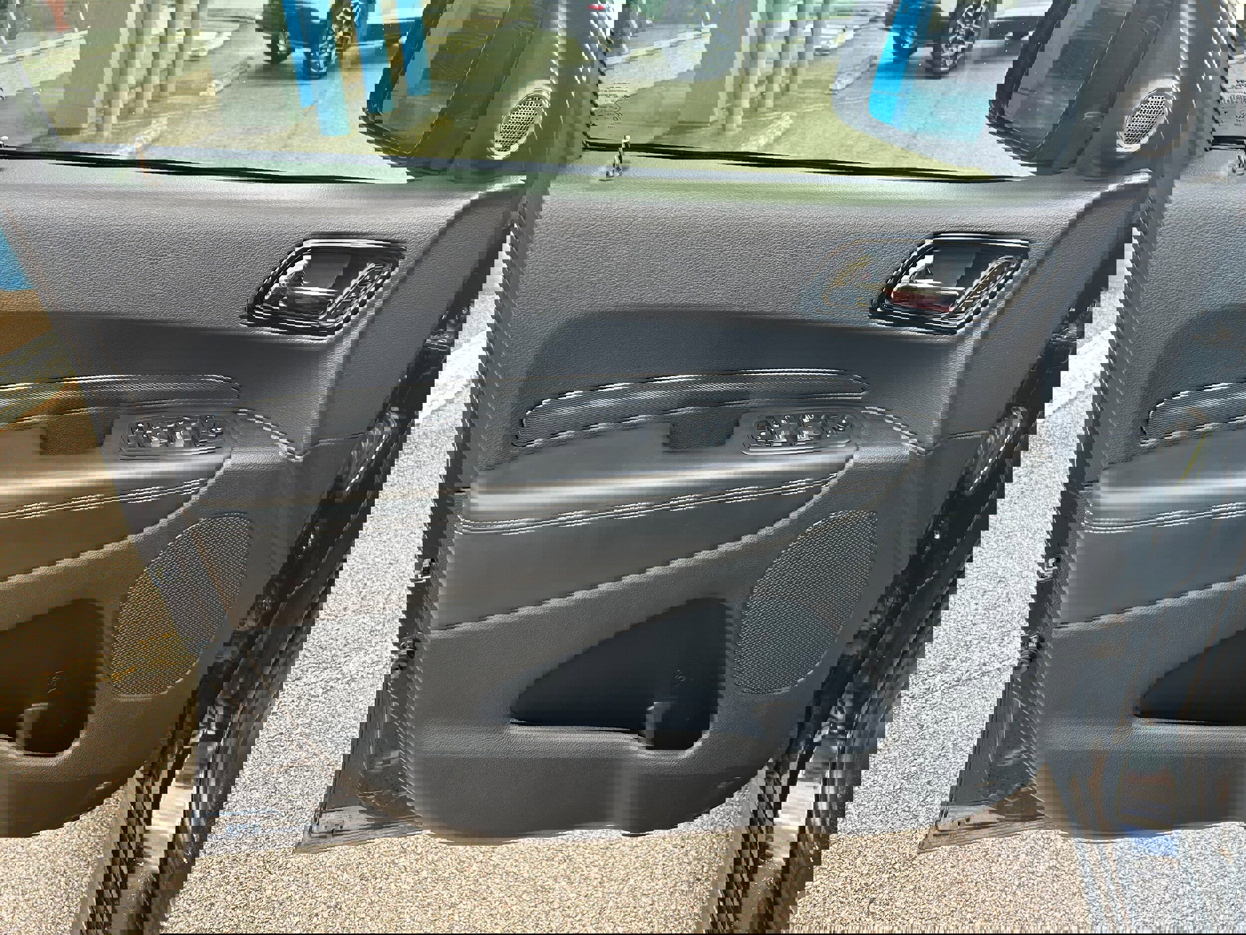 Used 2023 Dodge Durango SRT image 13