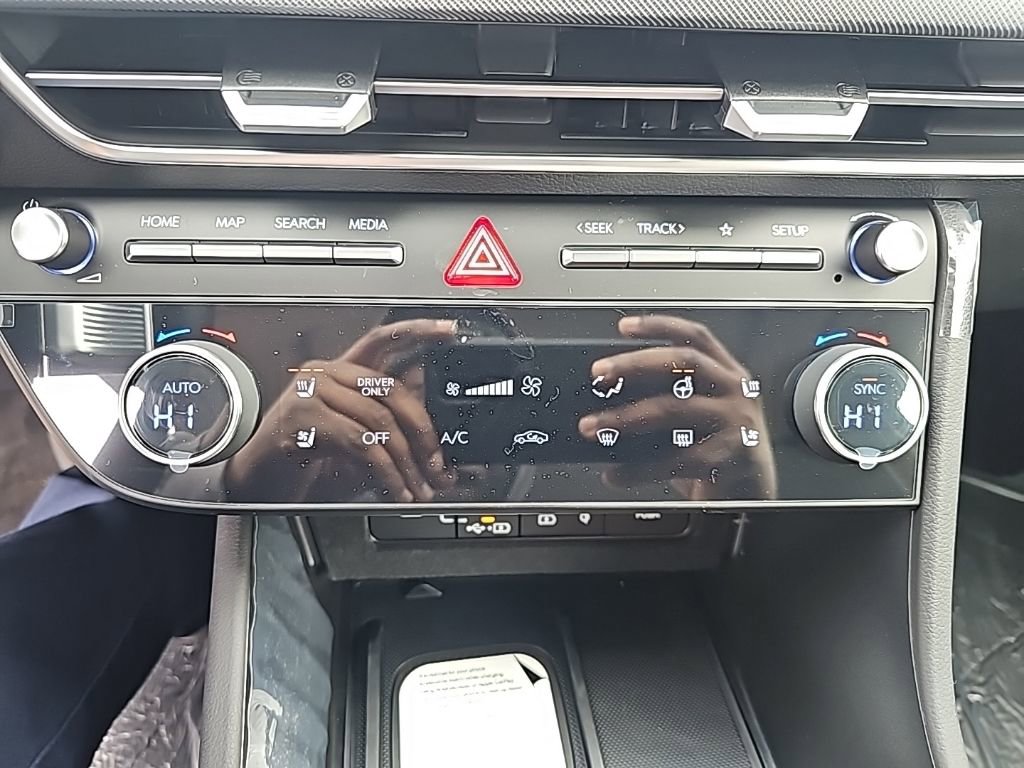 New 2026 Hyundai Sonata Limited FWD image 19