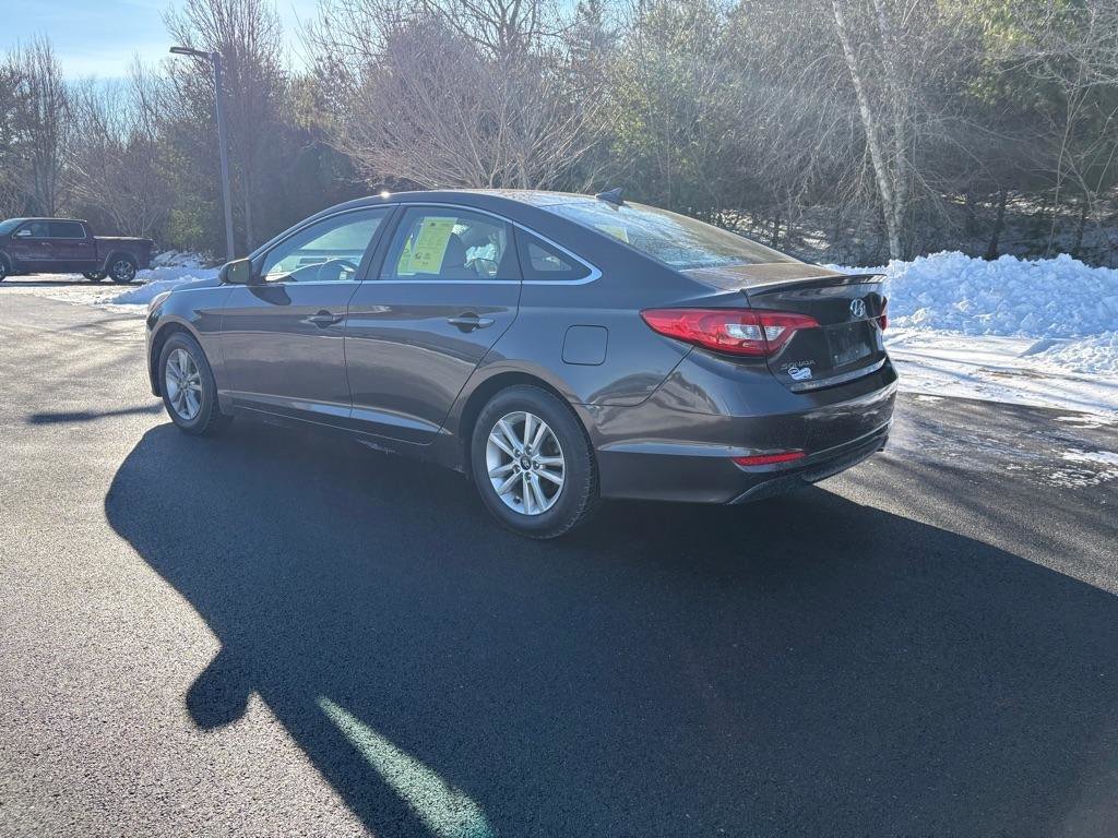 Used 2015 Hyundai Sonata SE FWD image 3