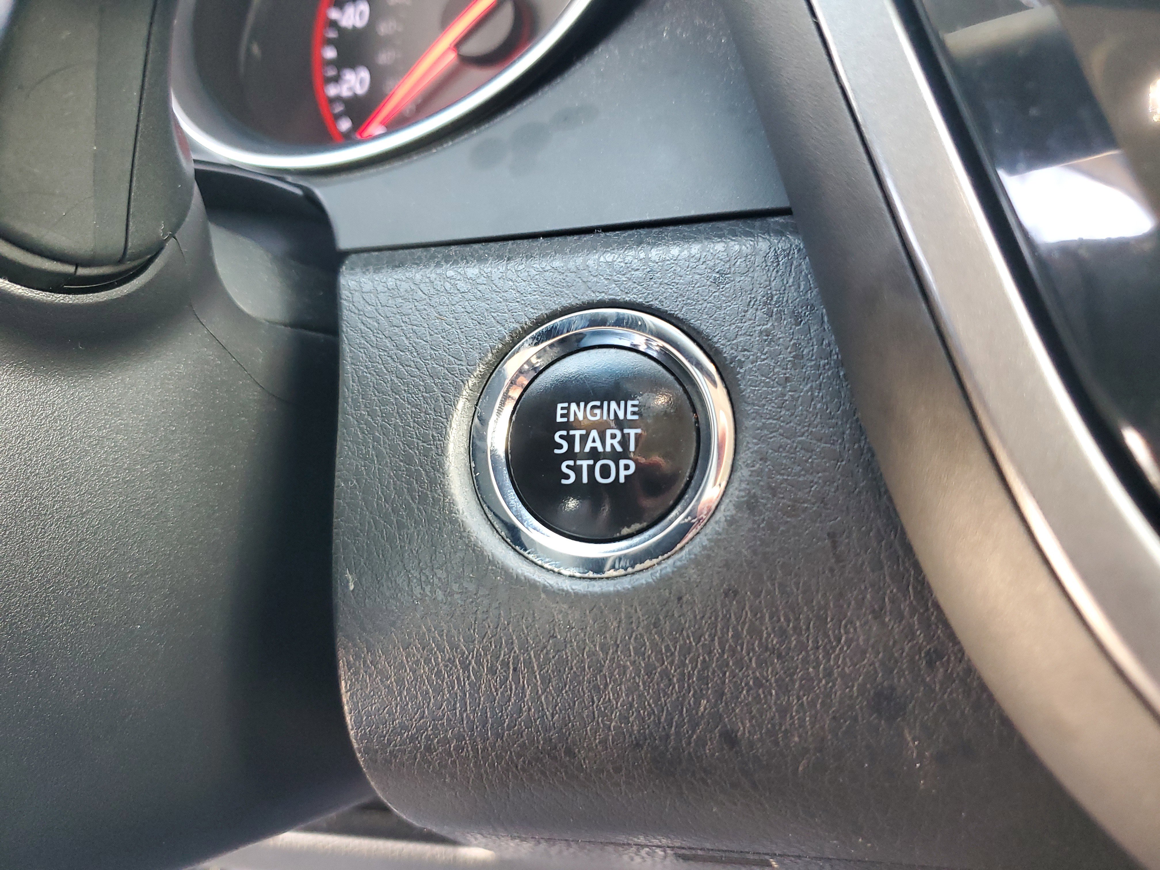 Used 2019 Toyota Camry XSE image 22