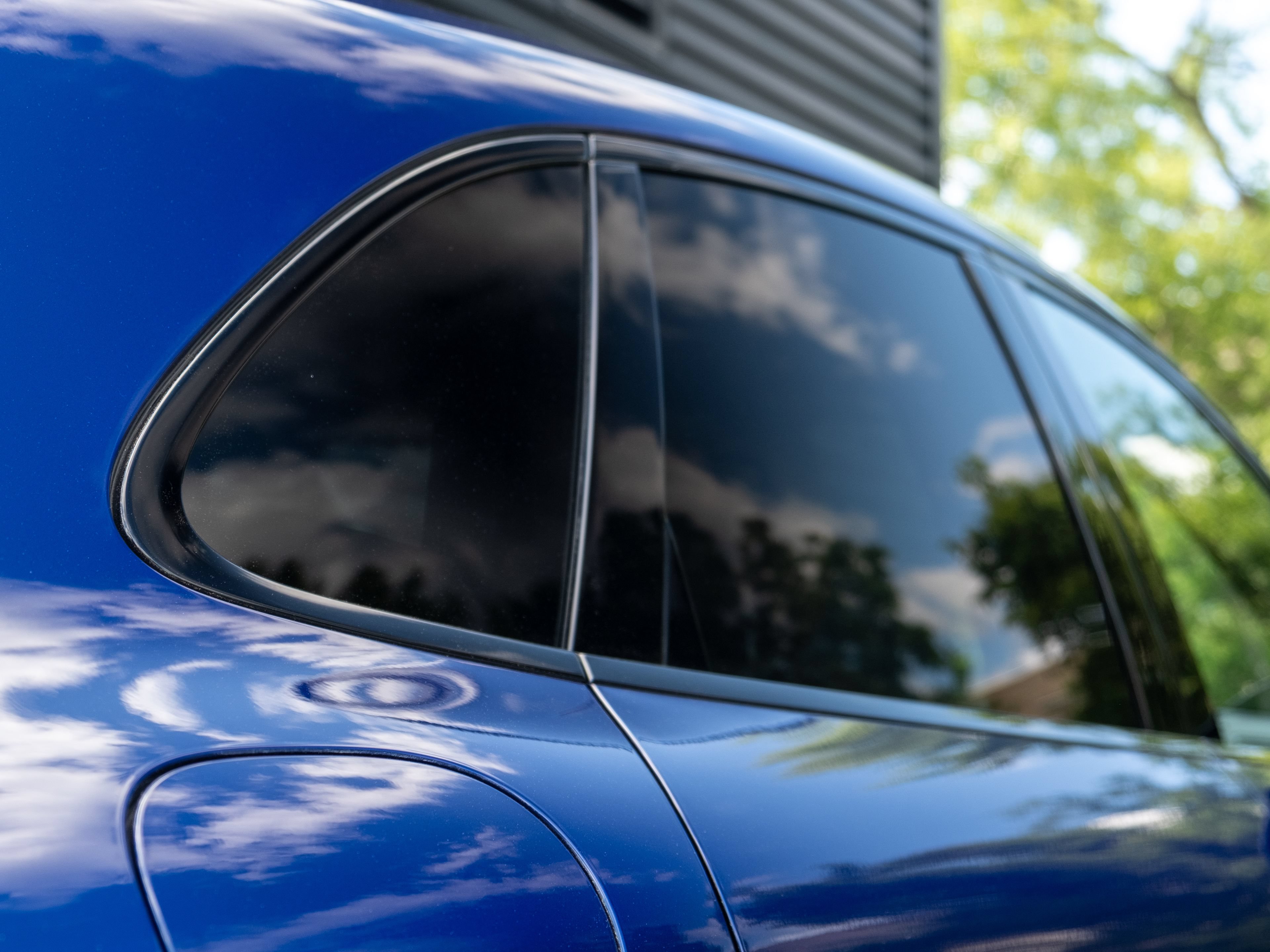 Certified 2024 Porsche Macan AWD/4WD image 18