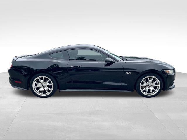 Used 2015 Ford Mustang GT Premium w/ Equipment Group 401A RWD image 4