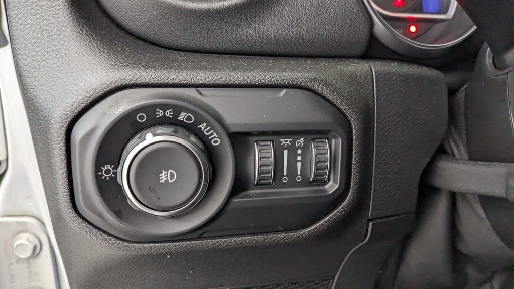 Used 2021 Jeep Wrangler Unlimited Sahara image 21