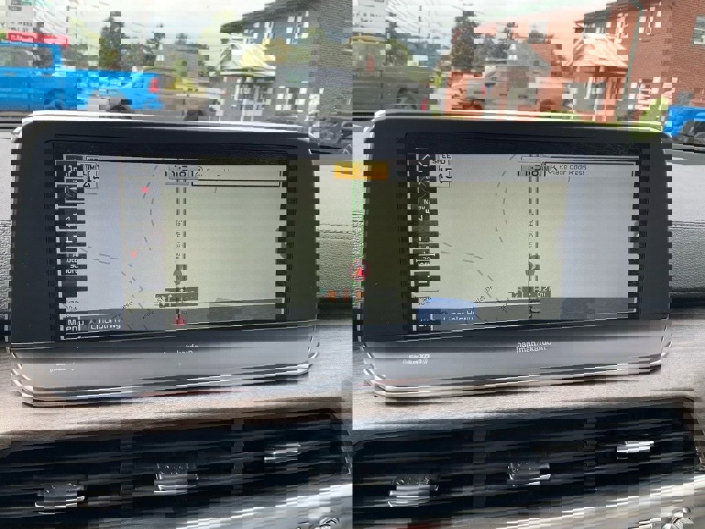 Used 2020 Kia Telluride SX w/ SX Prestige Package image 7