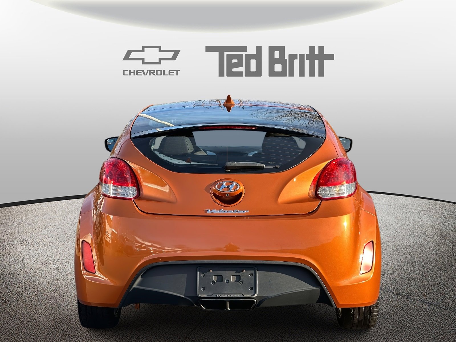 Used 2016 Hyundai Veloster image 5