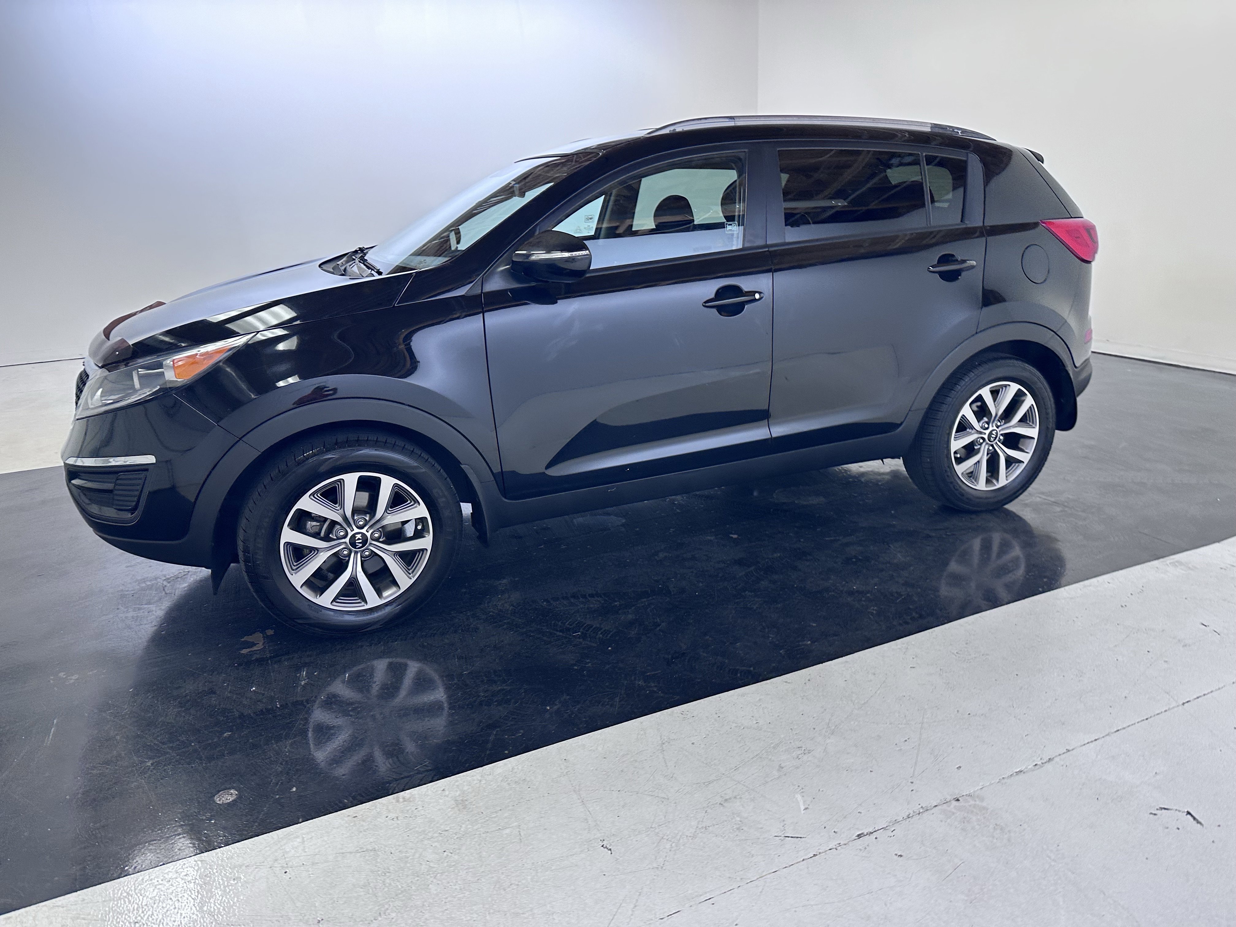 Used 2014 Kia Sportage LX image 8