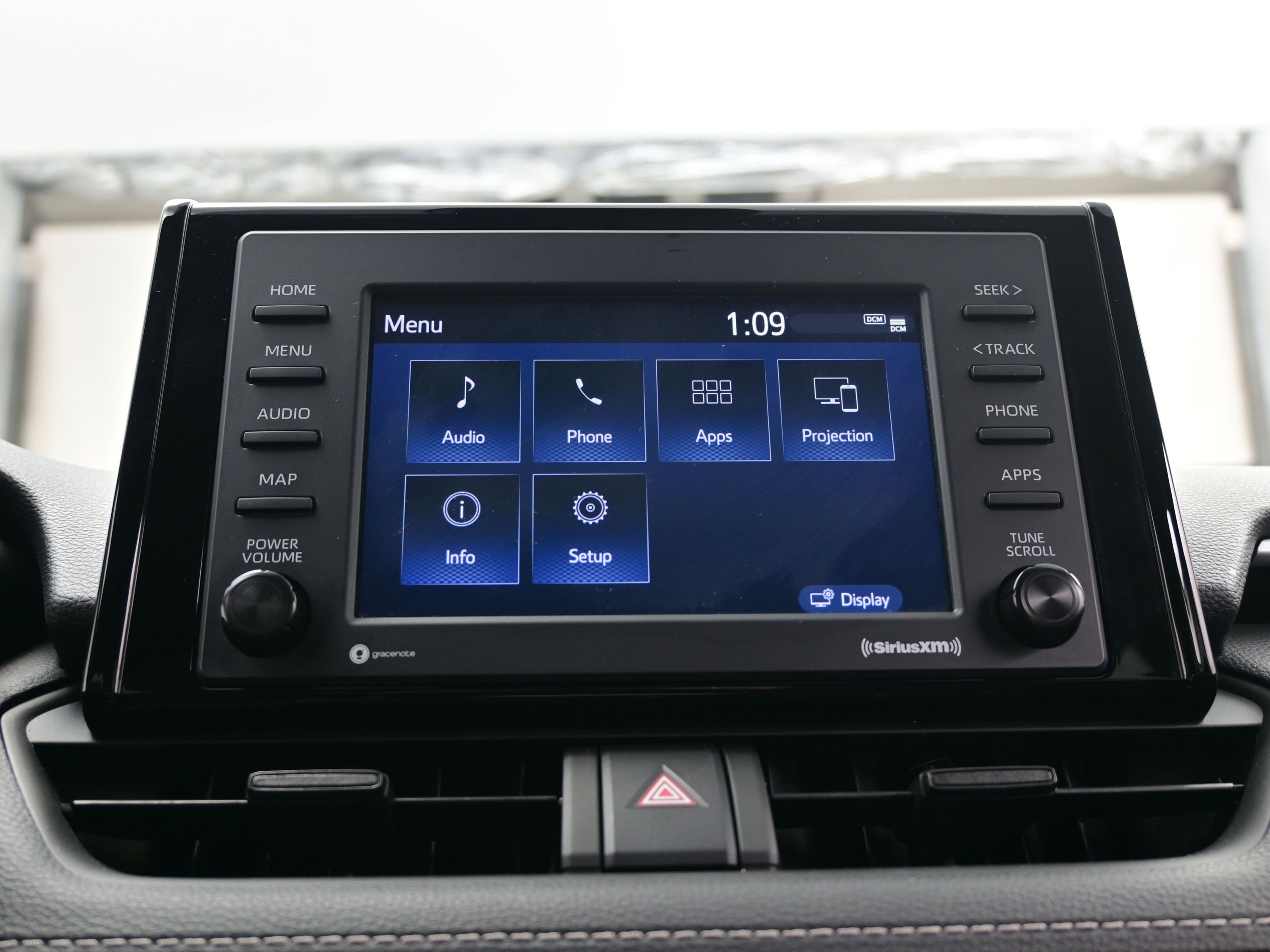 Used 2022 Toyota RAV4 LE AWD/4WD image 18