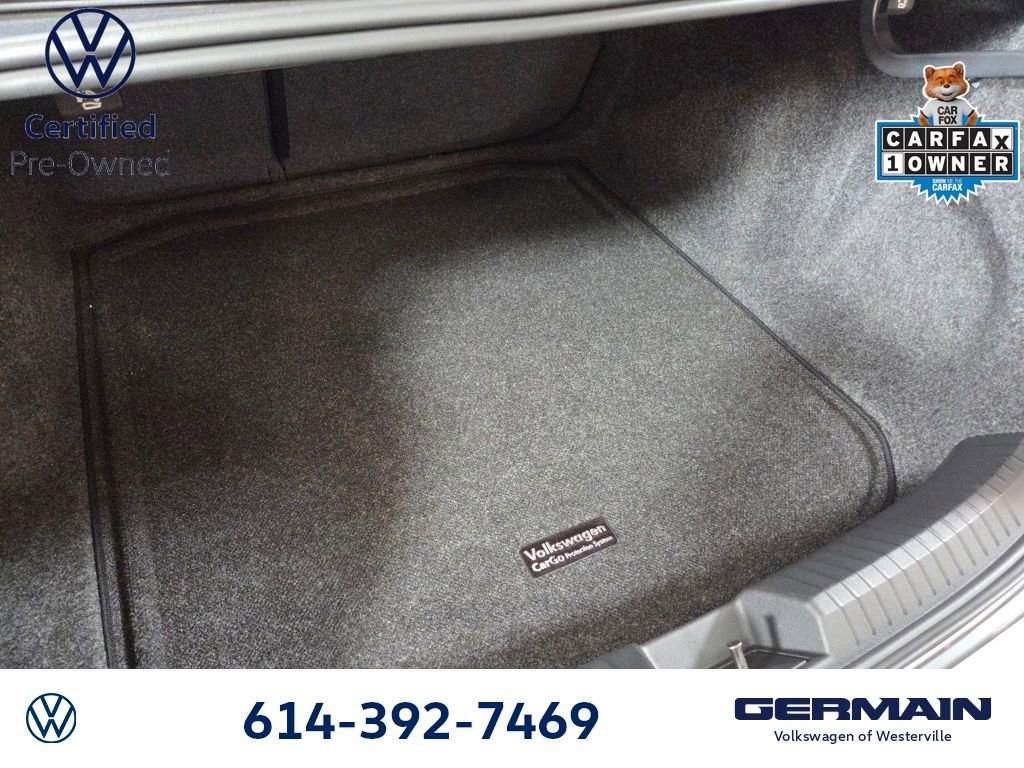 Certified 2025 Volkswagen Jetta SE w/ Sunroof Package image 25