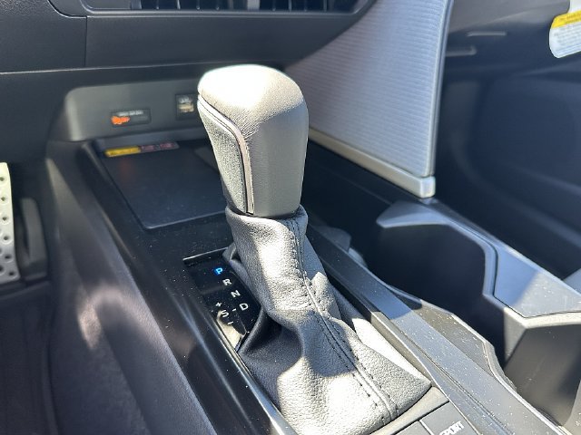 New 2026 Toyota Camry Hybrid FWD image 26