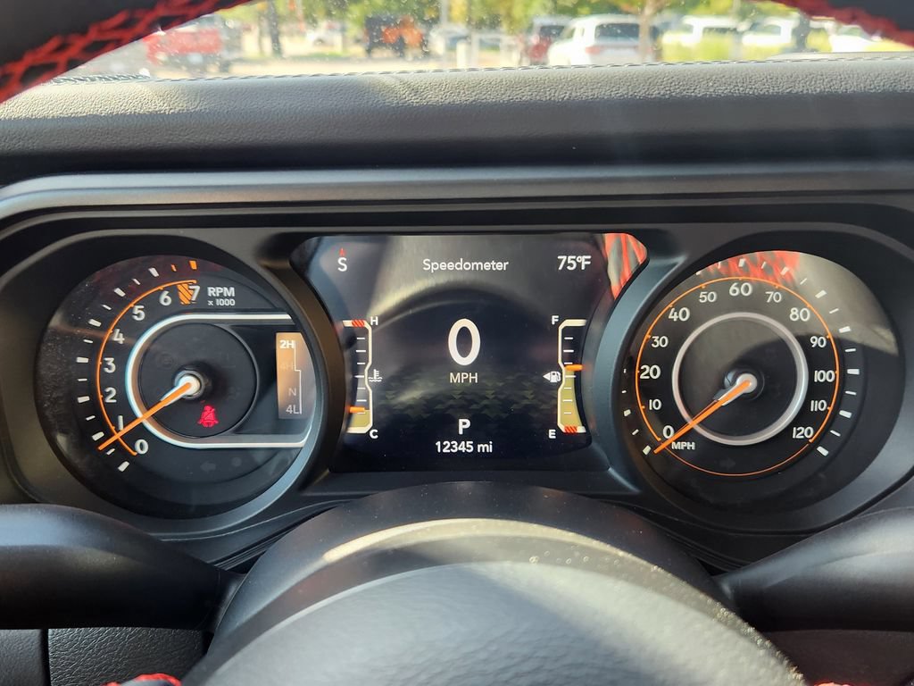Used 2024 Jeep Gladiator Rubicon w/ Convenience Group AWD/4WD image 24