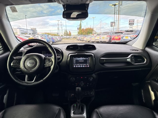 Used 2018 Jeep Renegade Limited AWD/4WD image 11