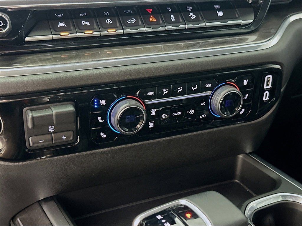 Used 2024 Chevrolet Silverado 1500 LTZ w/ LTZ Premium Package image 23