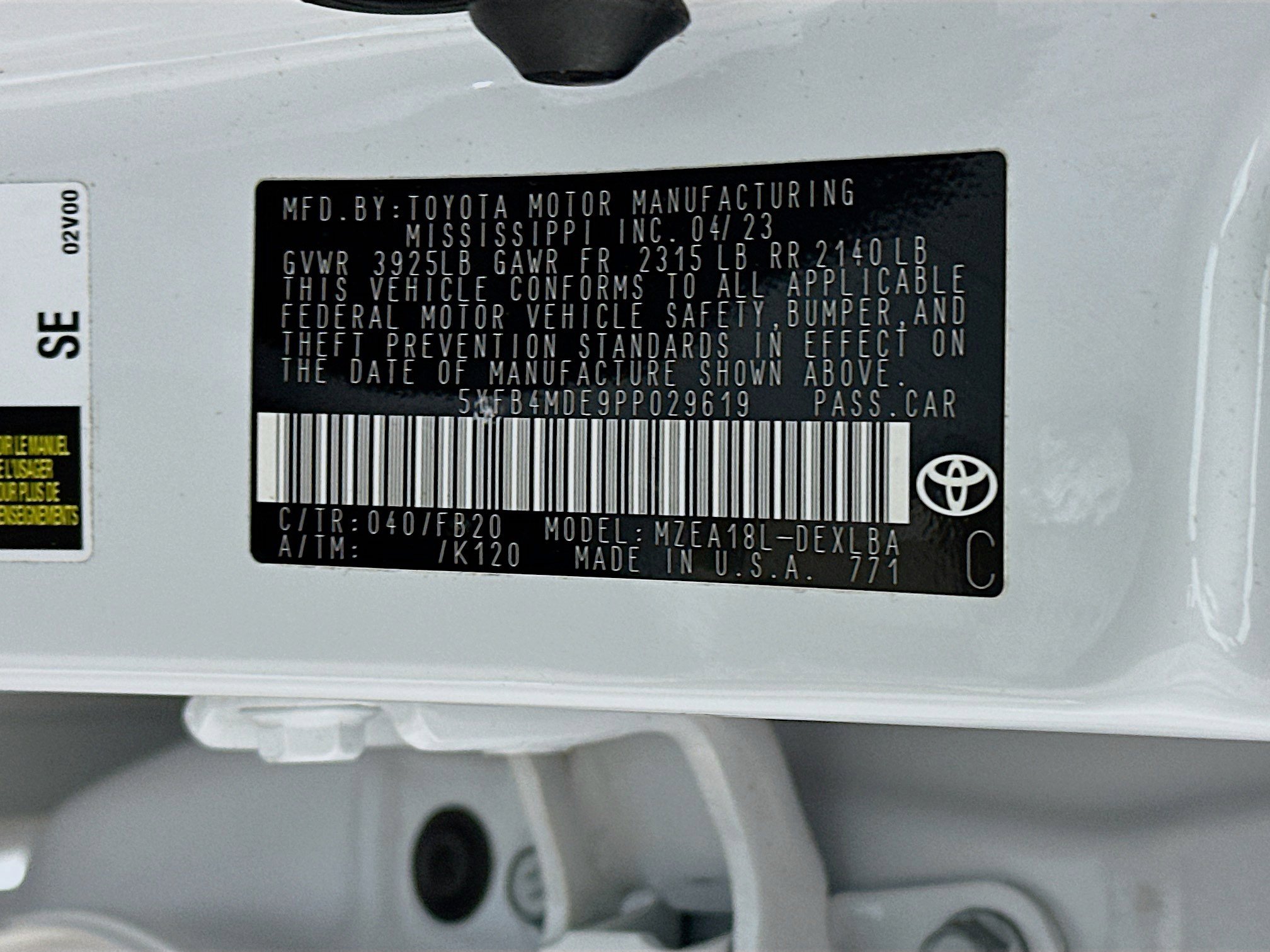 Used 2023 Toyota Corolla LE w/ Carpet Mat Package (TMS) image 12