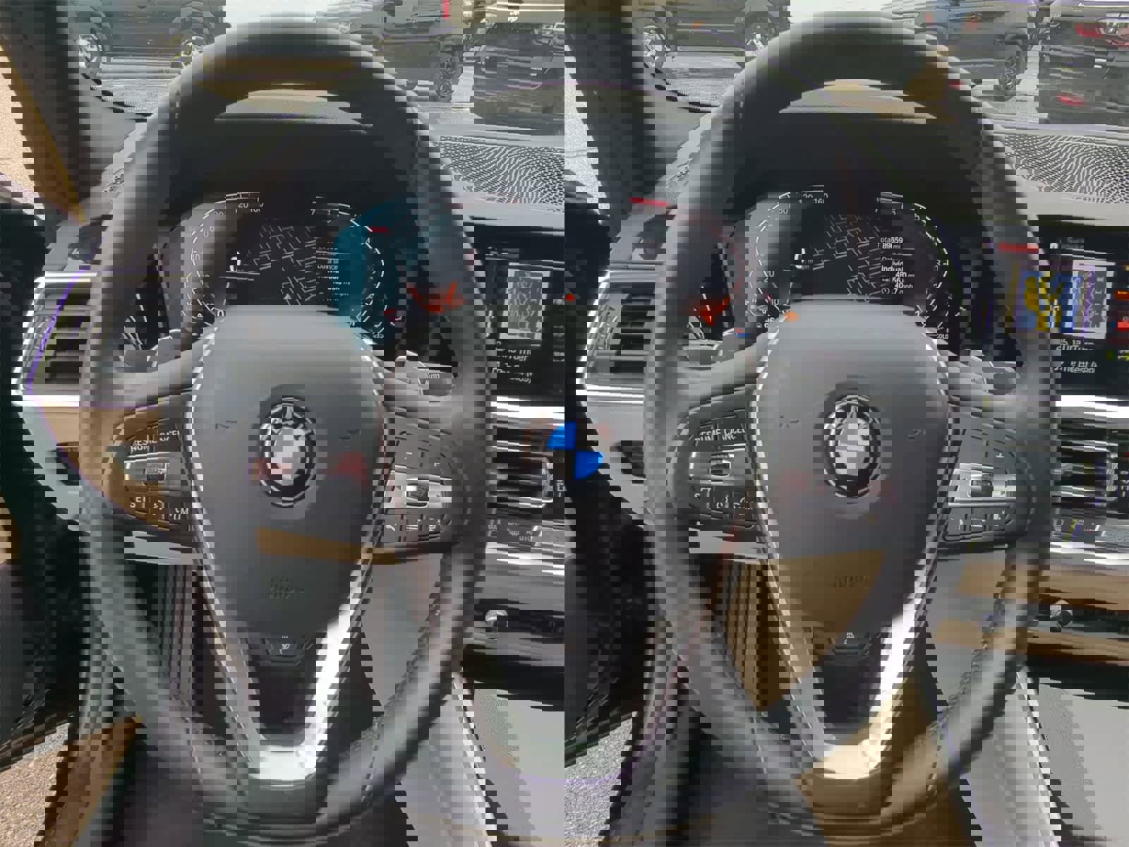 Used 2019 BMW 330i xDrive Sedan w/ Convenience Package image 29