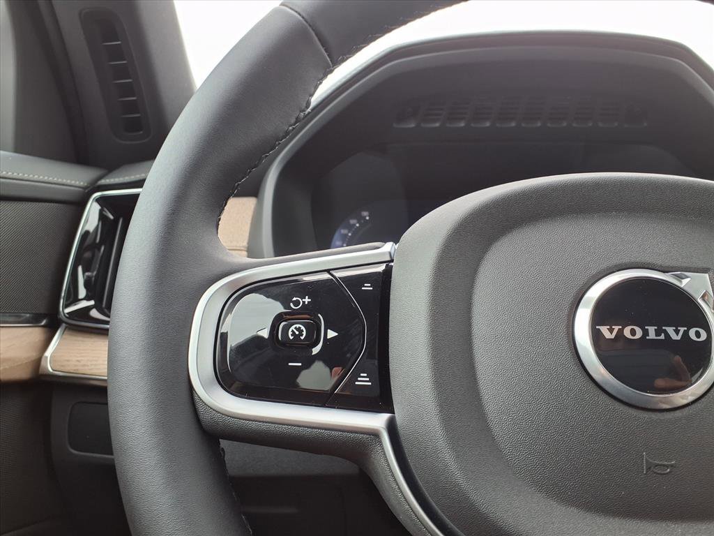 New 2026 Volvo XC90 T8 Core w/ Protection Package Premier image 18