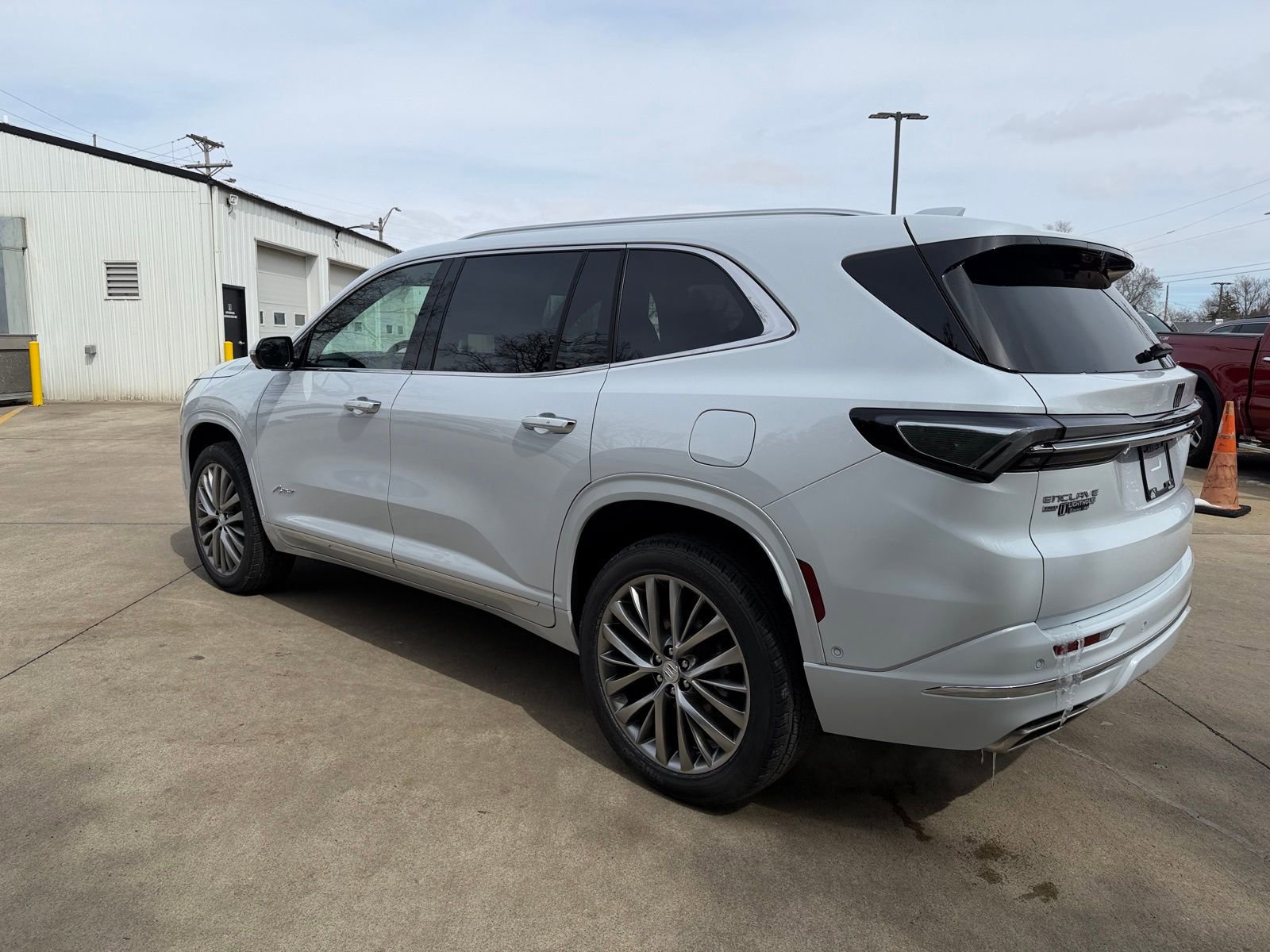 New 2026 Buick Enclave Avenir w/ Super Cruise Package image 9