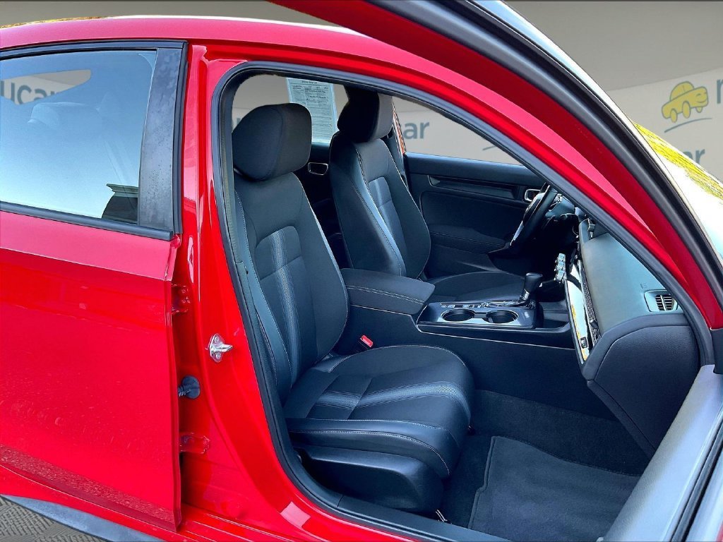 Used 2023 Honda Civic Sport image 11