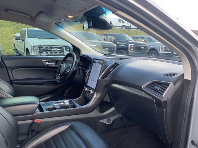 Used 2022 Ford Edge SEL image 16
