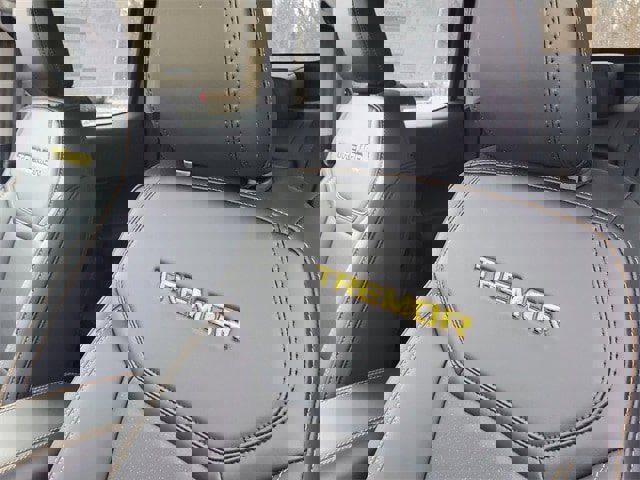 New 2025 Ford Maverick Tremor image 11