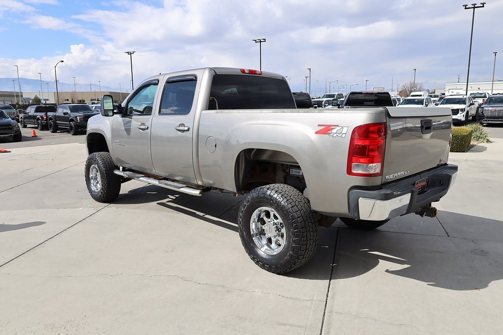 Used 2009 GMC Sierra 2500 SLT w/ Entertainment Package image 4