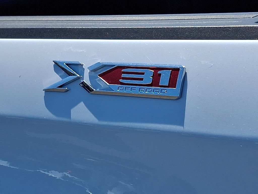 Used 2026 GMC Sierra 1500 SLT w/ SLT Premium Plus Package AWD/4WD image 35